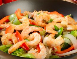 Cách làm món tôm xào thập cẩm thơm ngon hấp dẫn